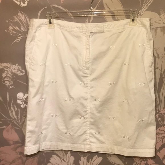 Talbots Dresses & Skirts - Talbots Dragonfly Embroidered White Pencil Skirt